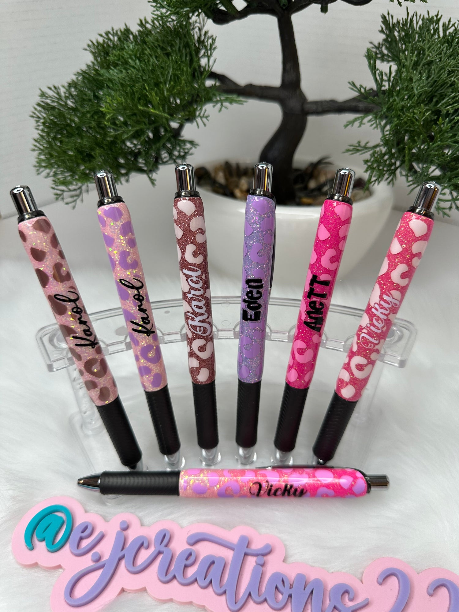 Beautiful and Sparkly Epoxy Glitter Pens available at EJCreations22