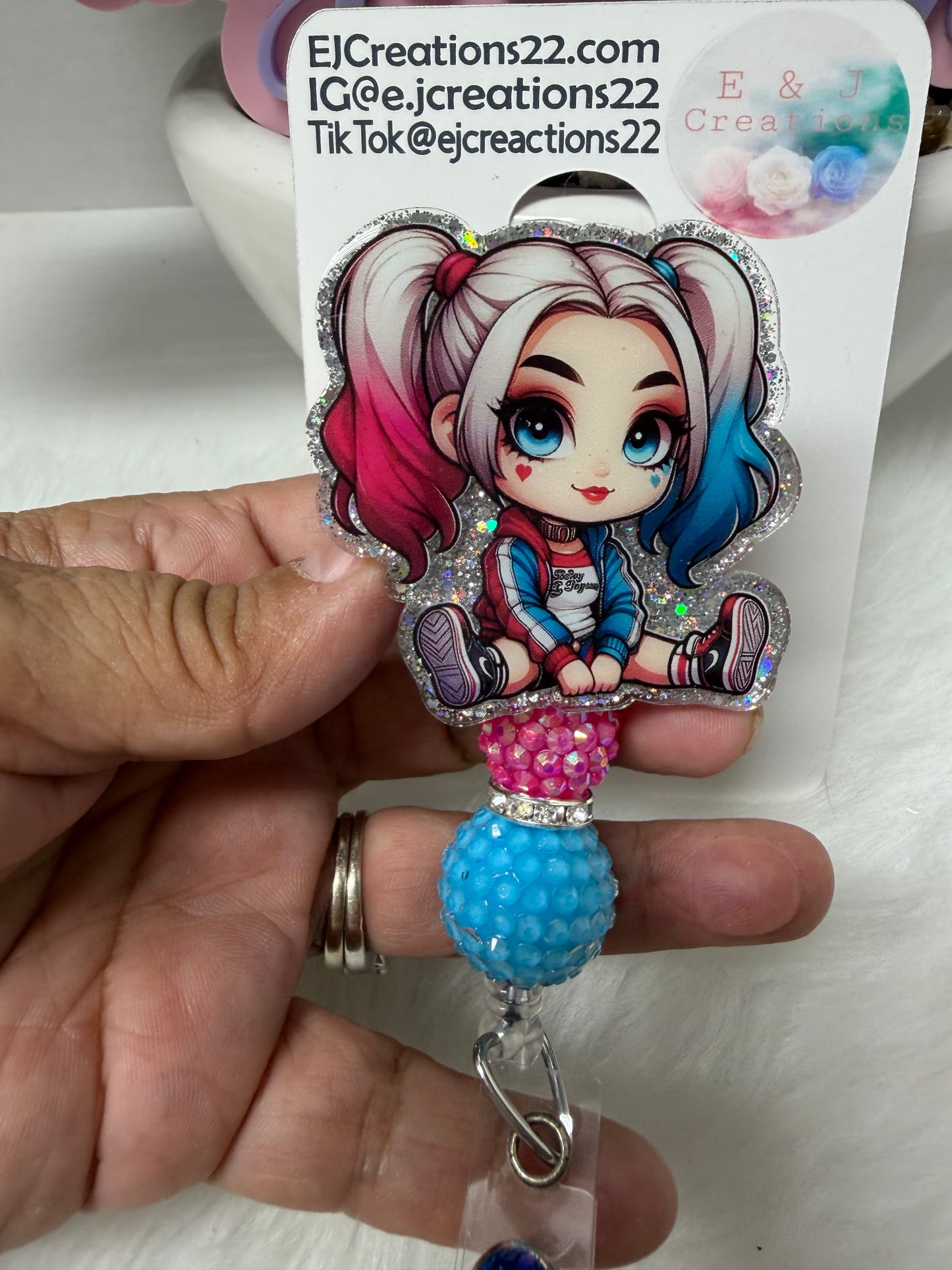 HQueen Badge Reel