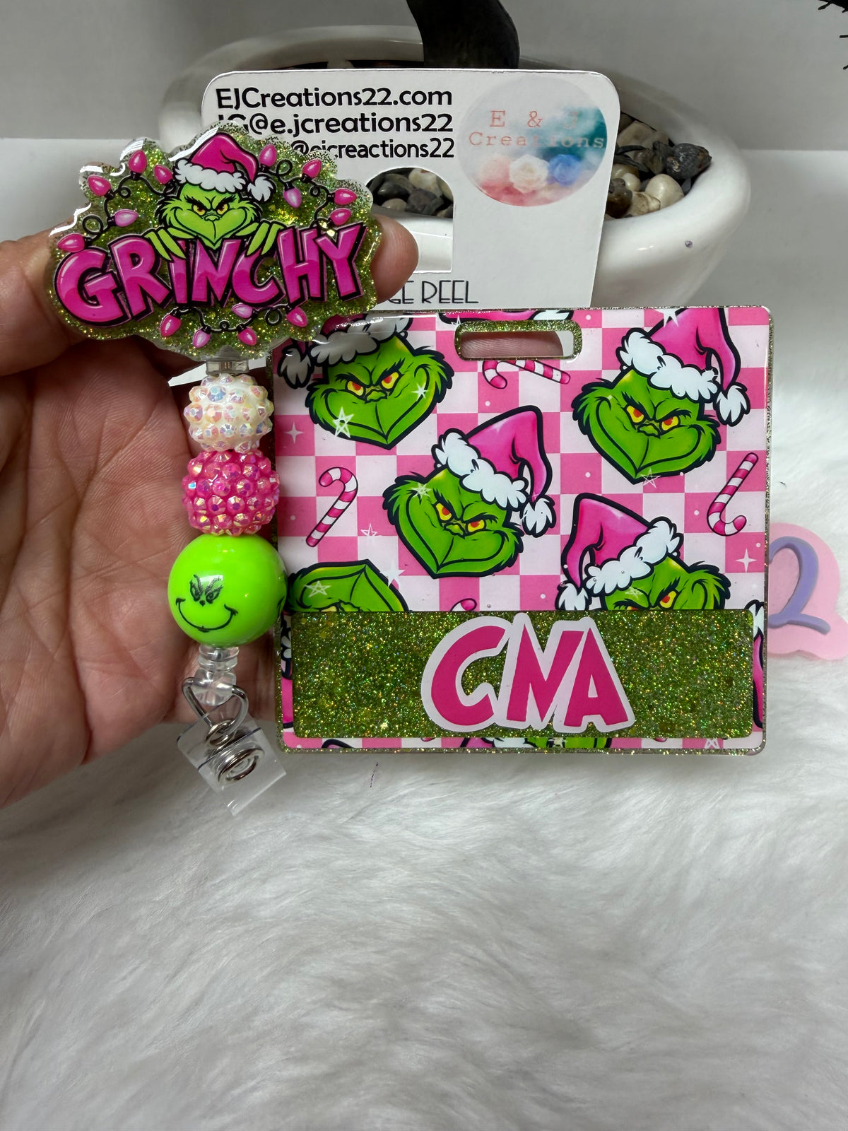 Pink Grinchy Badge Buddy Set