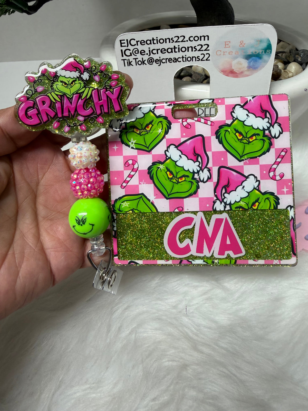 Pink Grinchy Badge Buddy Set