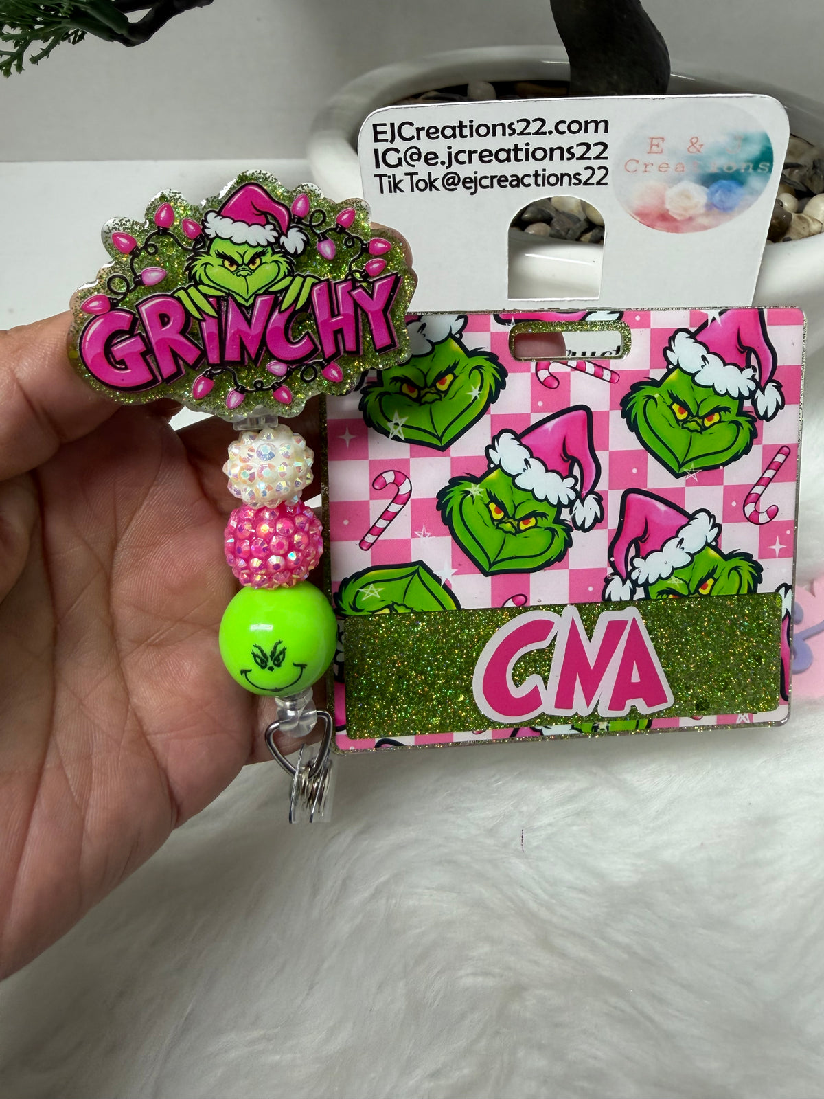 Pink Grinchy Badge Buddy Set