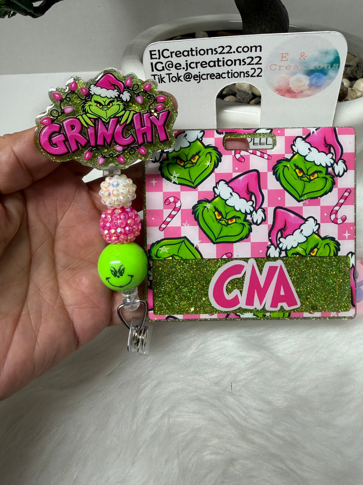 Pink Grinchy Badge Buddy Set