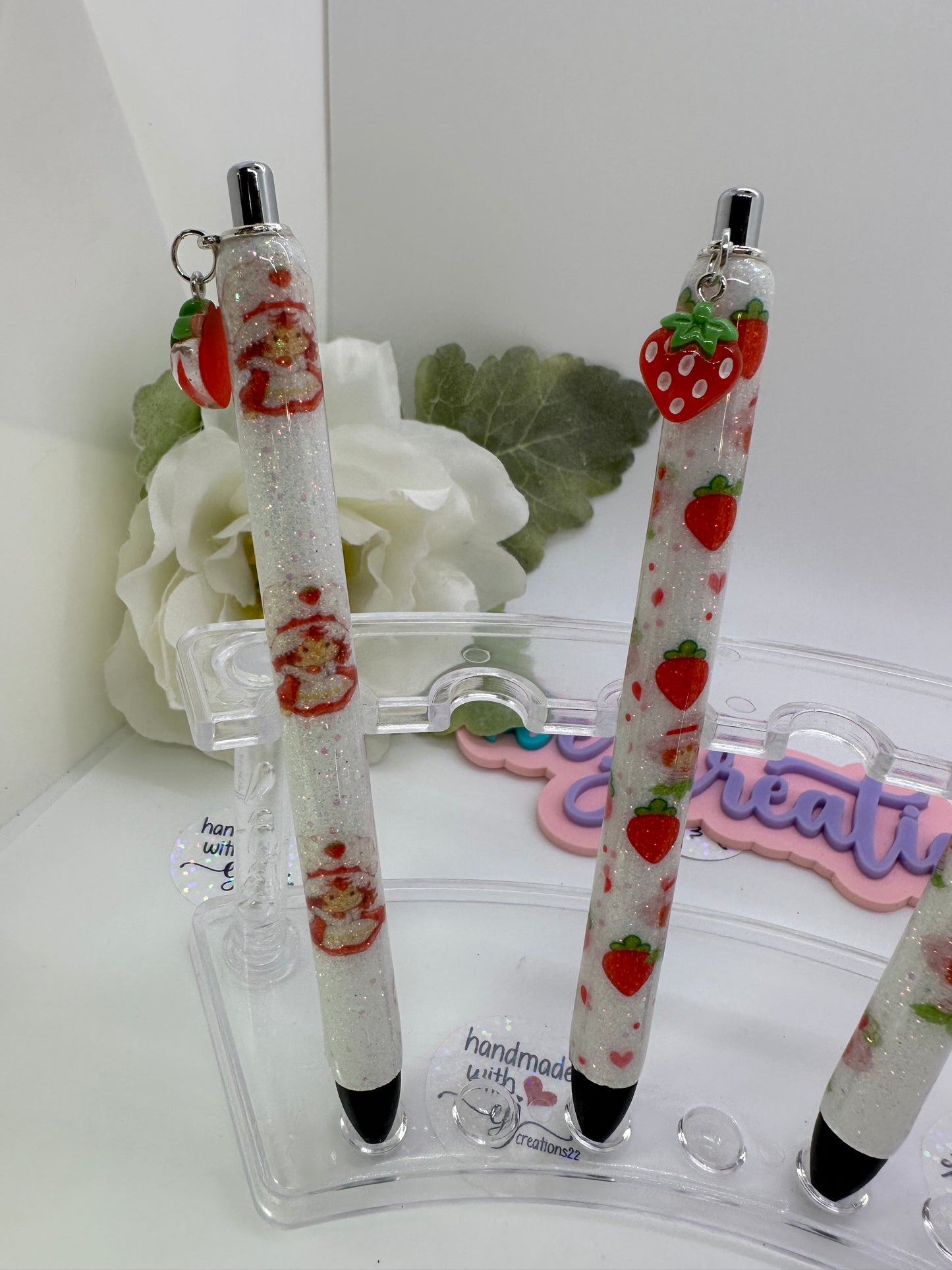 Strawberry Girl Anime Epoxy Glitter Pen