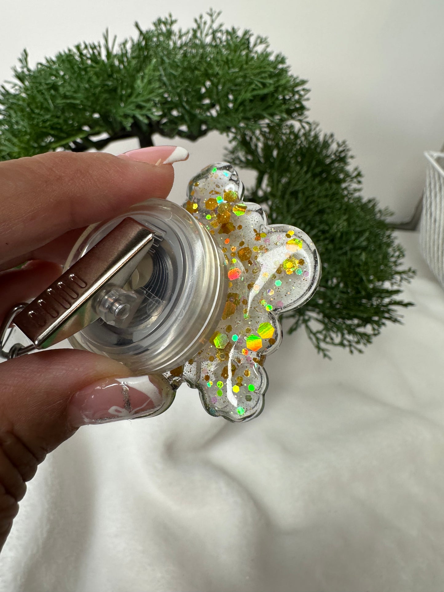 Kitty Lucky Badge Reel