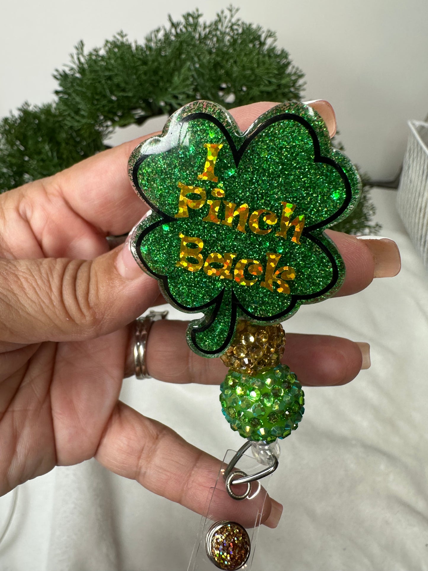 I Pinch Back Clover Badge Reel