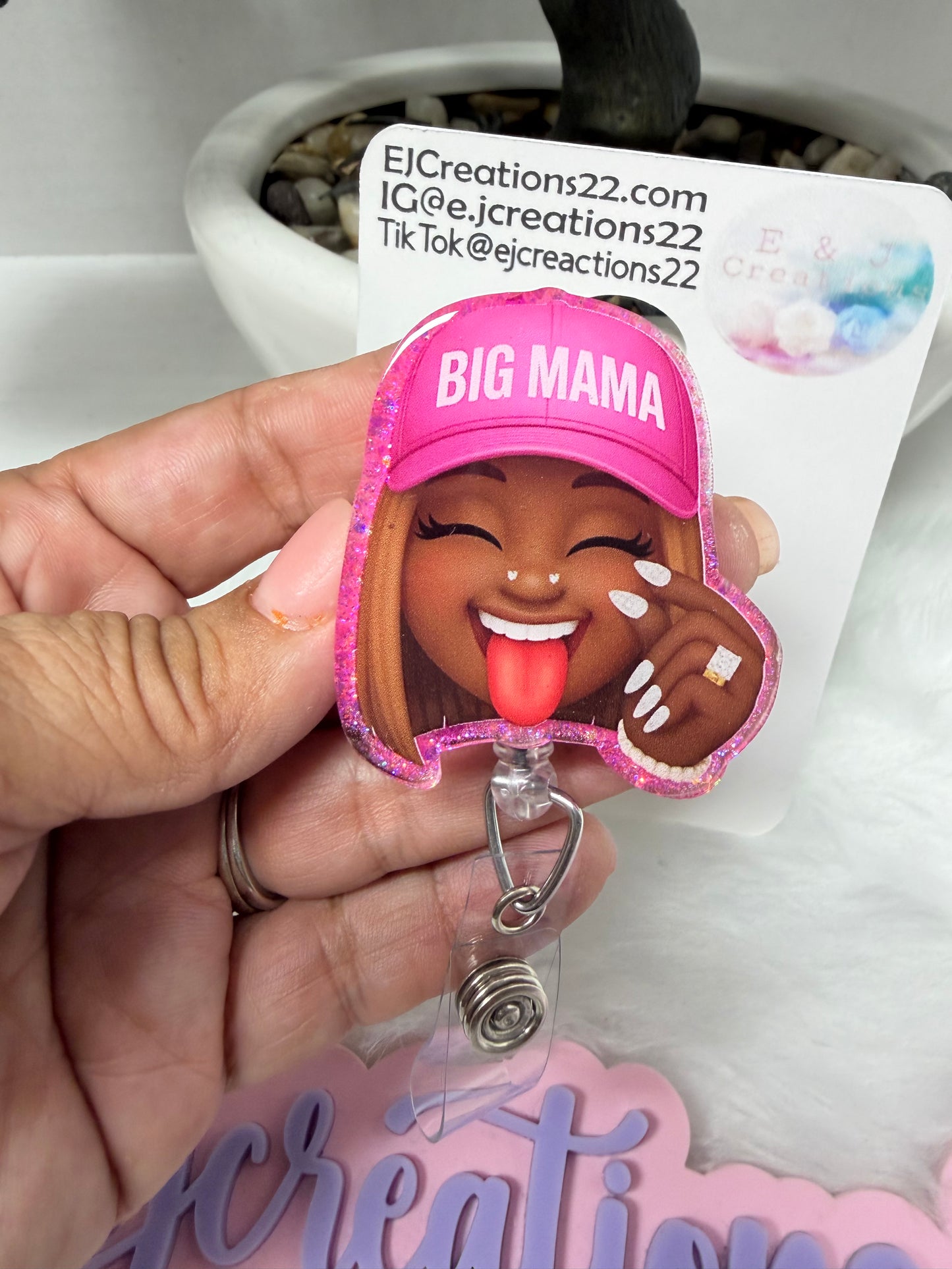 BIG MAMA Badge Reel
