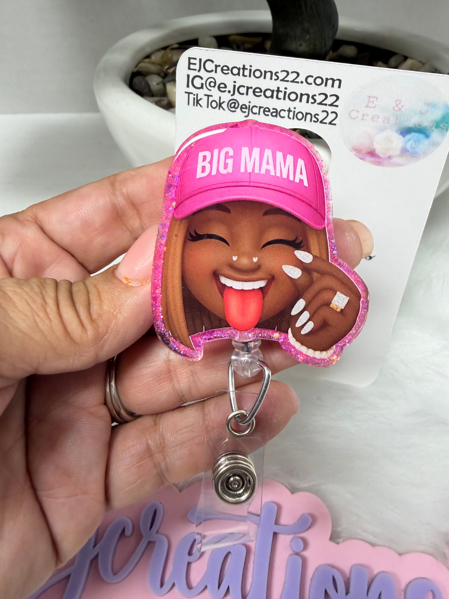 BIG MAMA Badge Reel
