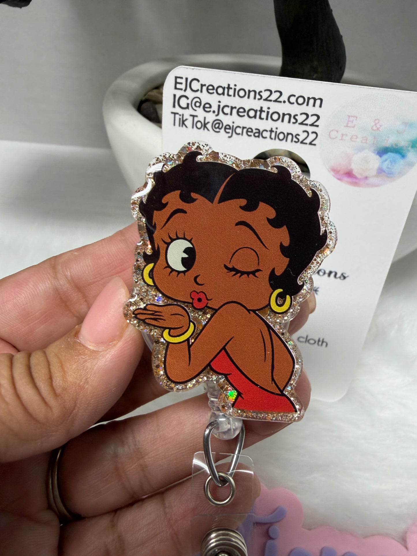 Kissing Betty Badge Reel