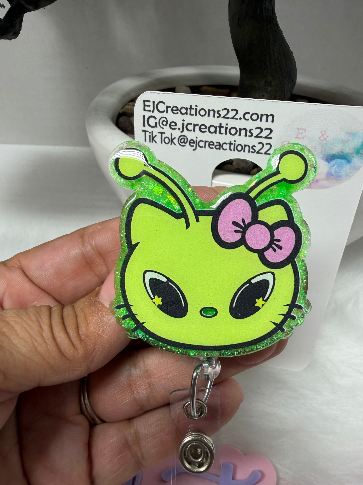 Alien Kitty Badge Reel