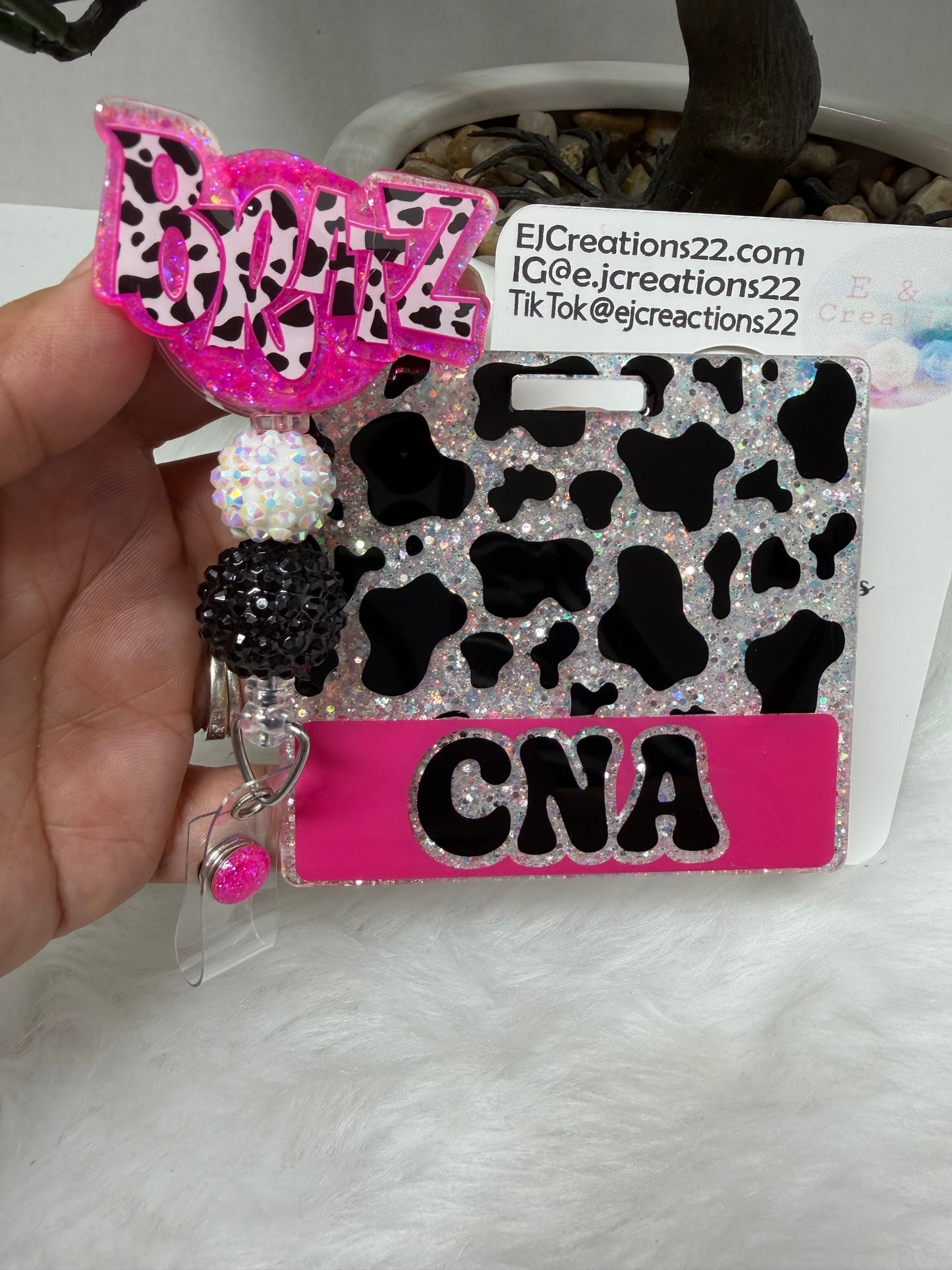 Bratz Cow Badge Buddy Set