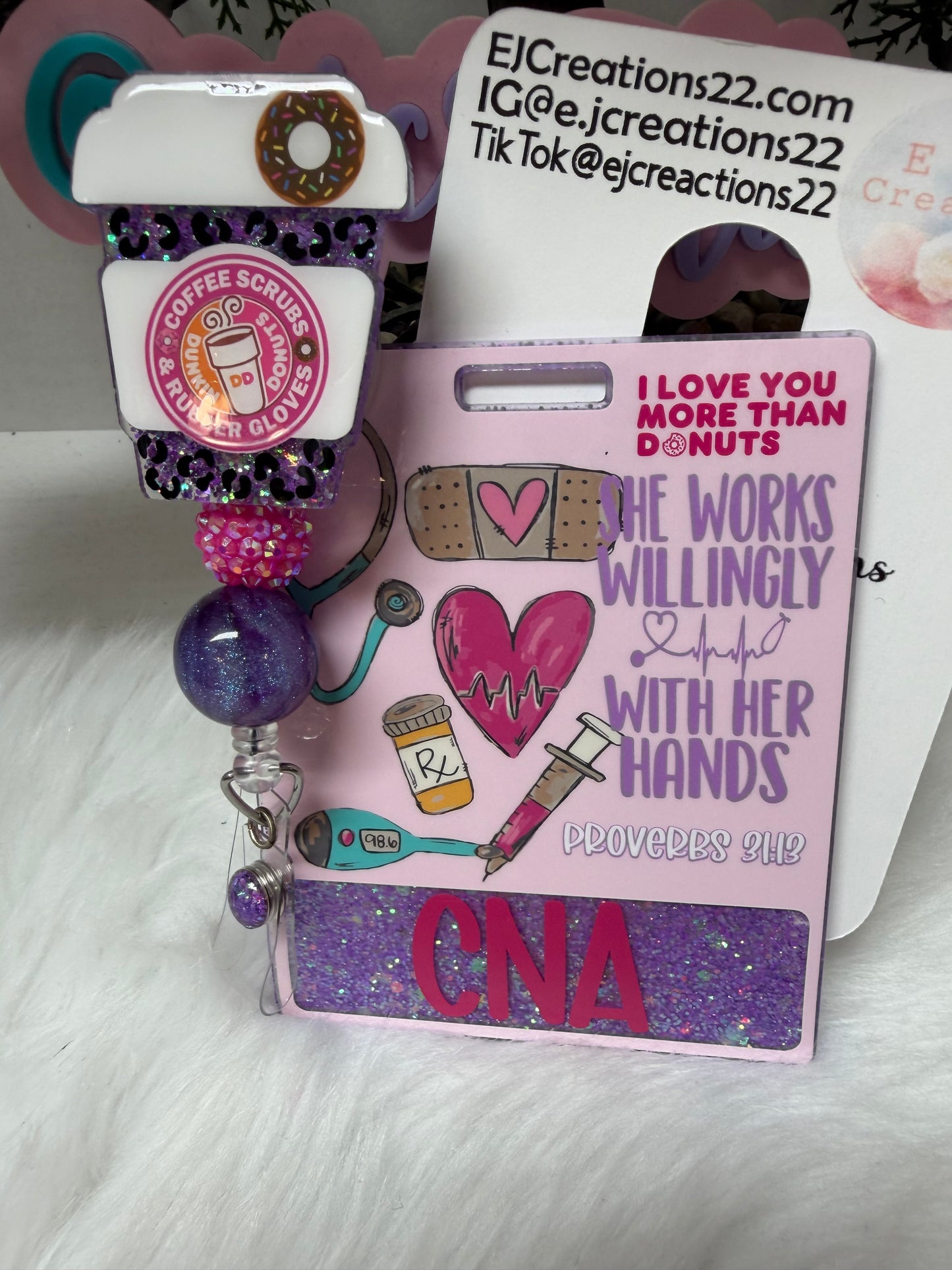 DD Badge Buddy Set