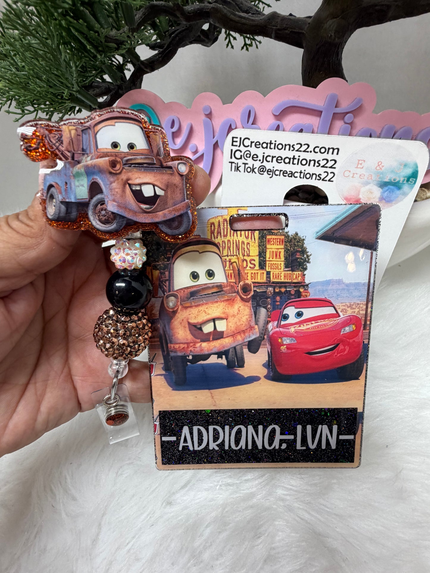 Towmatoe Badge Buddy Set