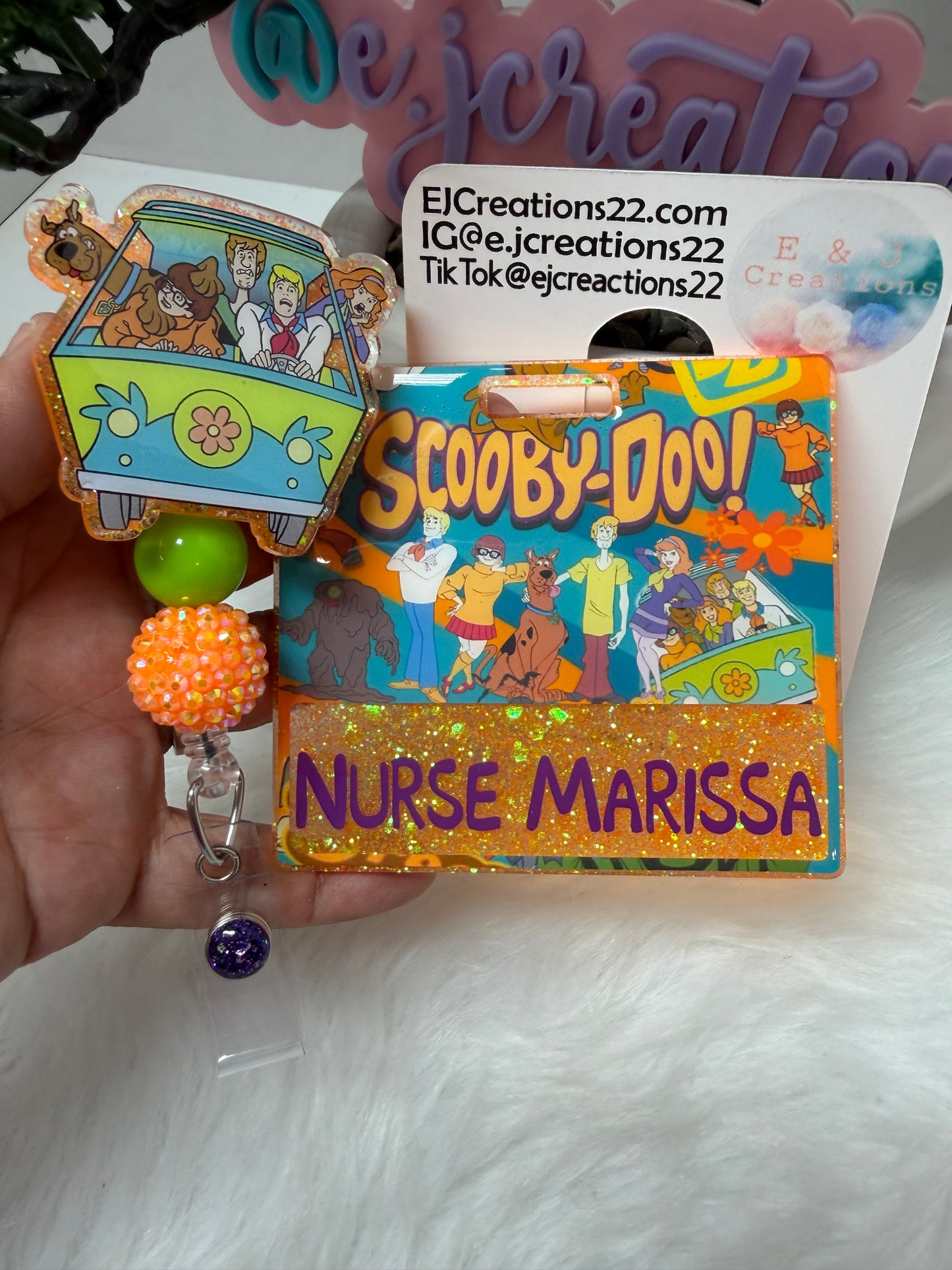 Mystery Van Badge Buddy set