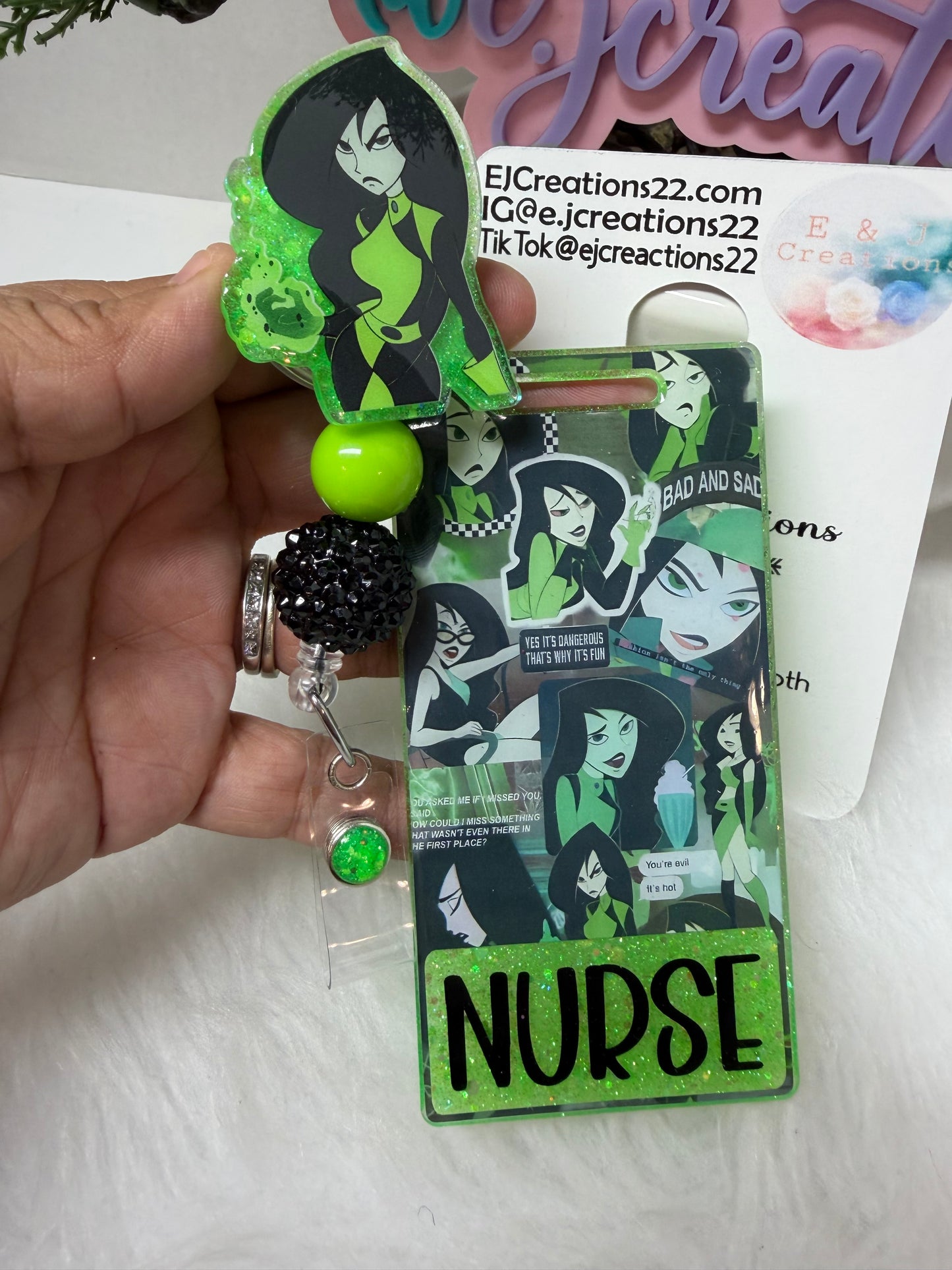 Sheggo Badge Buddy Set