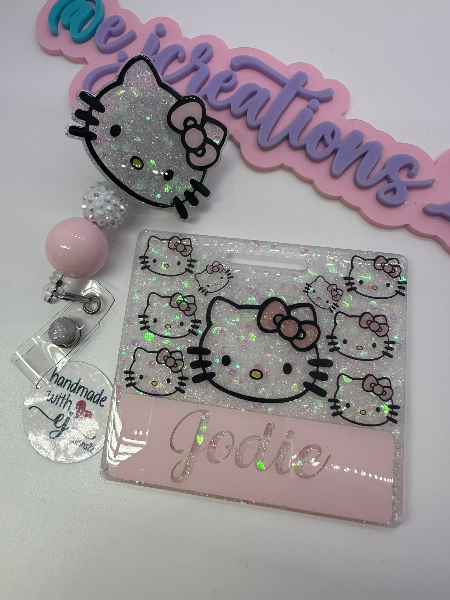 Light Pink Kitty badge buddy Set is an excellent  accessory to your scrubs, shirt pocket, belt loop, lanyard and more.  They make super fun and useful gifts for any person in any profession.  A great gift choice for nurses, medical staff, office staff, and anyone who is required to wear a badge!